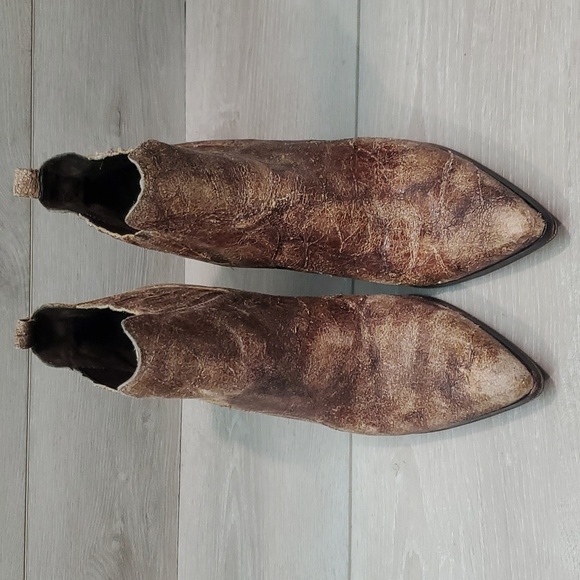 Donald J Pliner Womens Vale Ankle Distressed Leather Heels Boots shoes sz 7M - Picture 3 of 13